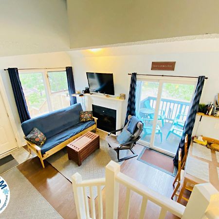 Cozy Studio Loft With 2 Baths Next To Slopes Blue Mountains Extérieur photo