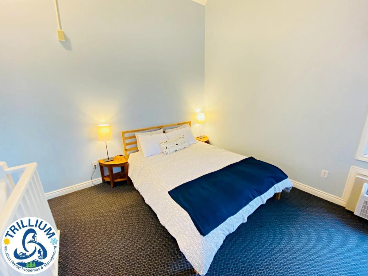 Cozy Studio Loft With 2 Baths Next To Slopes Blue Mountains Extérieur photo